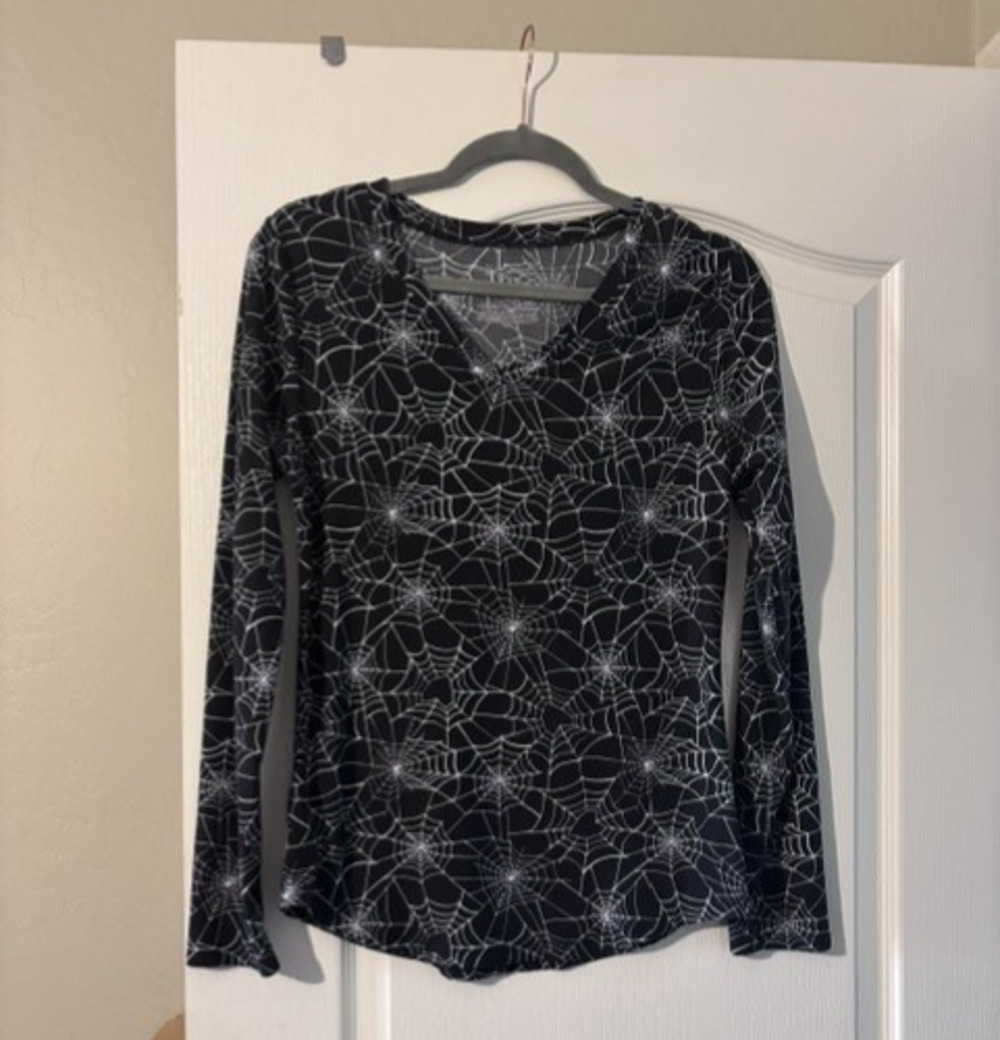 Women's Black Spider Web Long Sleeved Shirt SZ L